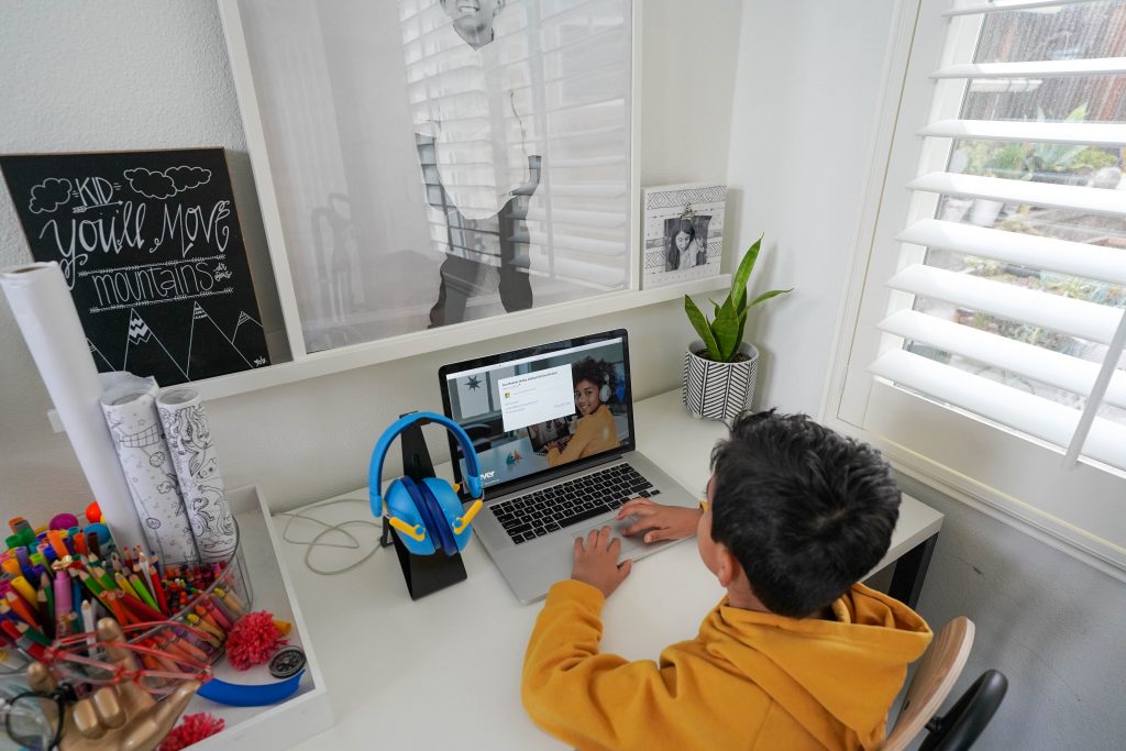 Three Ways to Help Your Kids Focus During Remote Learning - Treehouse ...